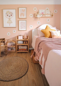 girls bedroom using daisy wall stickers
